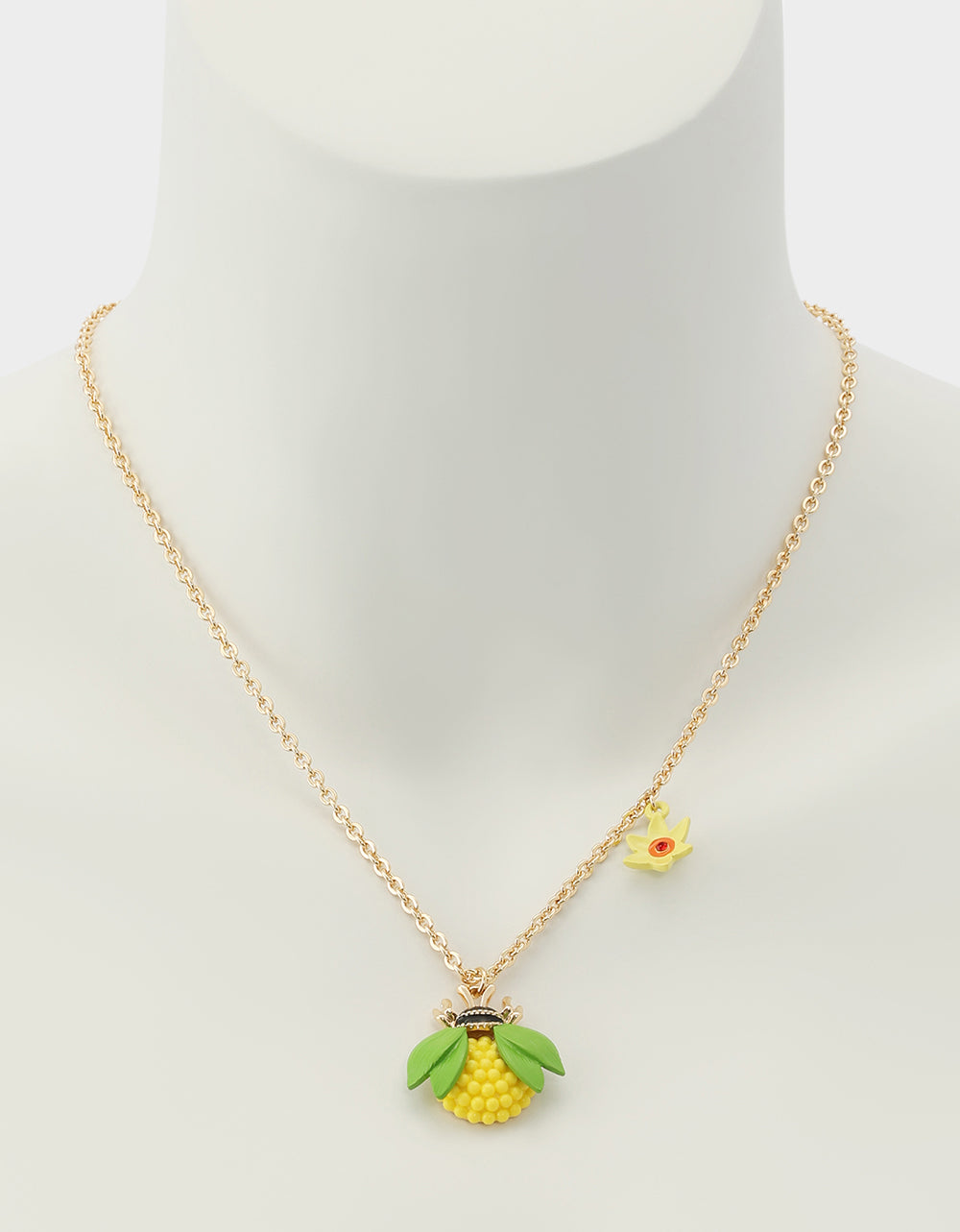 BEE FLOWER SHORT PENDANT NECKLACE YELLOW - Image 5