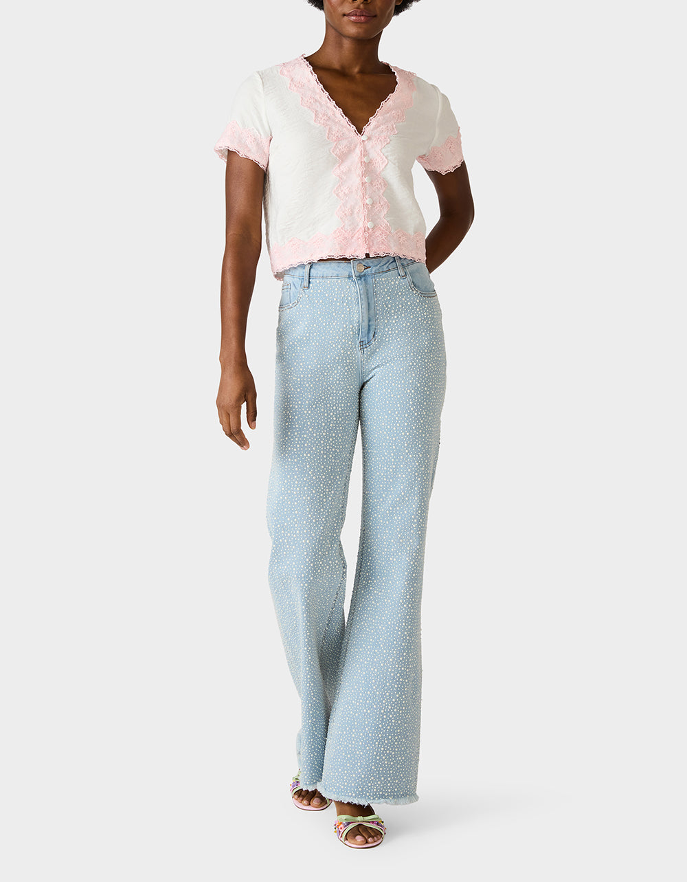EMBROIDERED ESSENCE TOP WHITE - Image 3