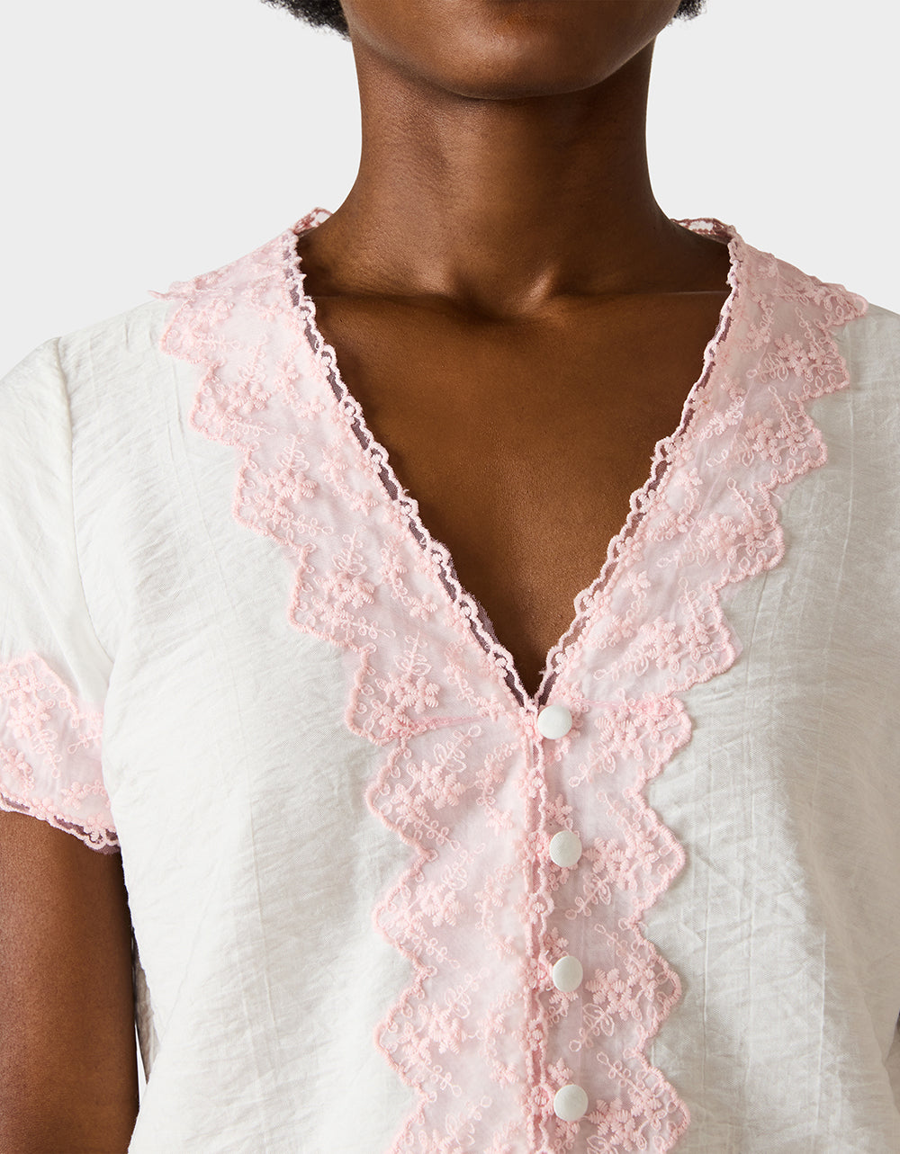 EMBROIDERED ESSENCE TOP WHITE - Image 4