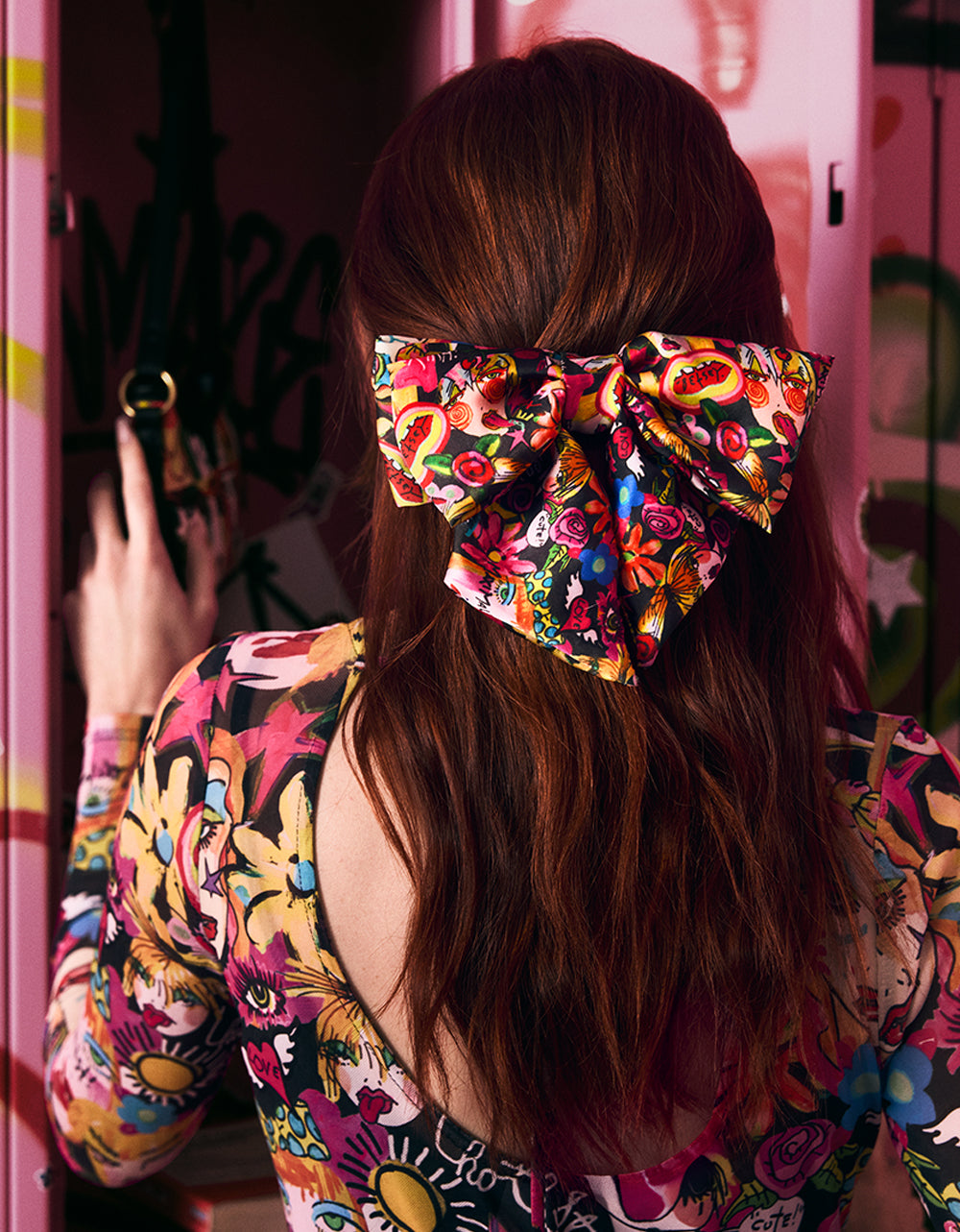 OVERSIZED BOW CLIP BLACK MULTI - Image 4